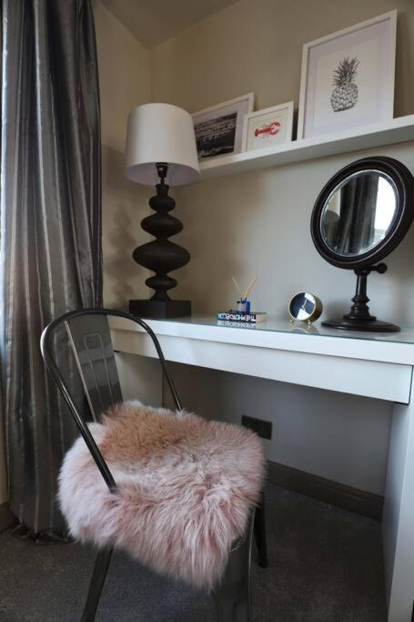 Stylish Townhouse 15 Mins To Laines & Seafront Βίλα Μπράιτον Εξωτερικό φωτογραφία